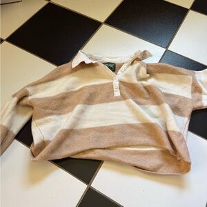 American Eagle Cream and White Knit Cardigan